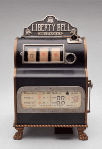Primera máquina tragamonedas liberty bell